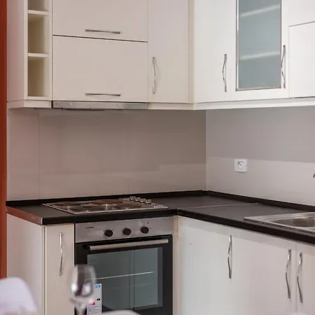 Lux At Delijorgji Apartmán Tirana